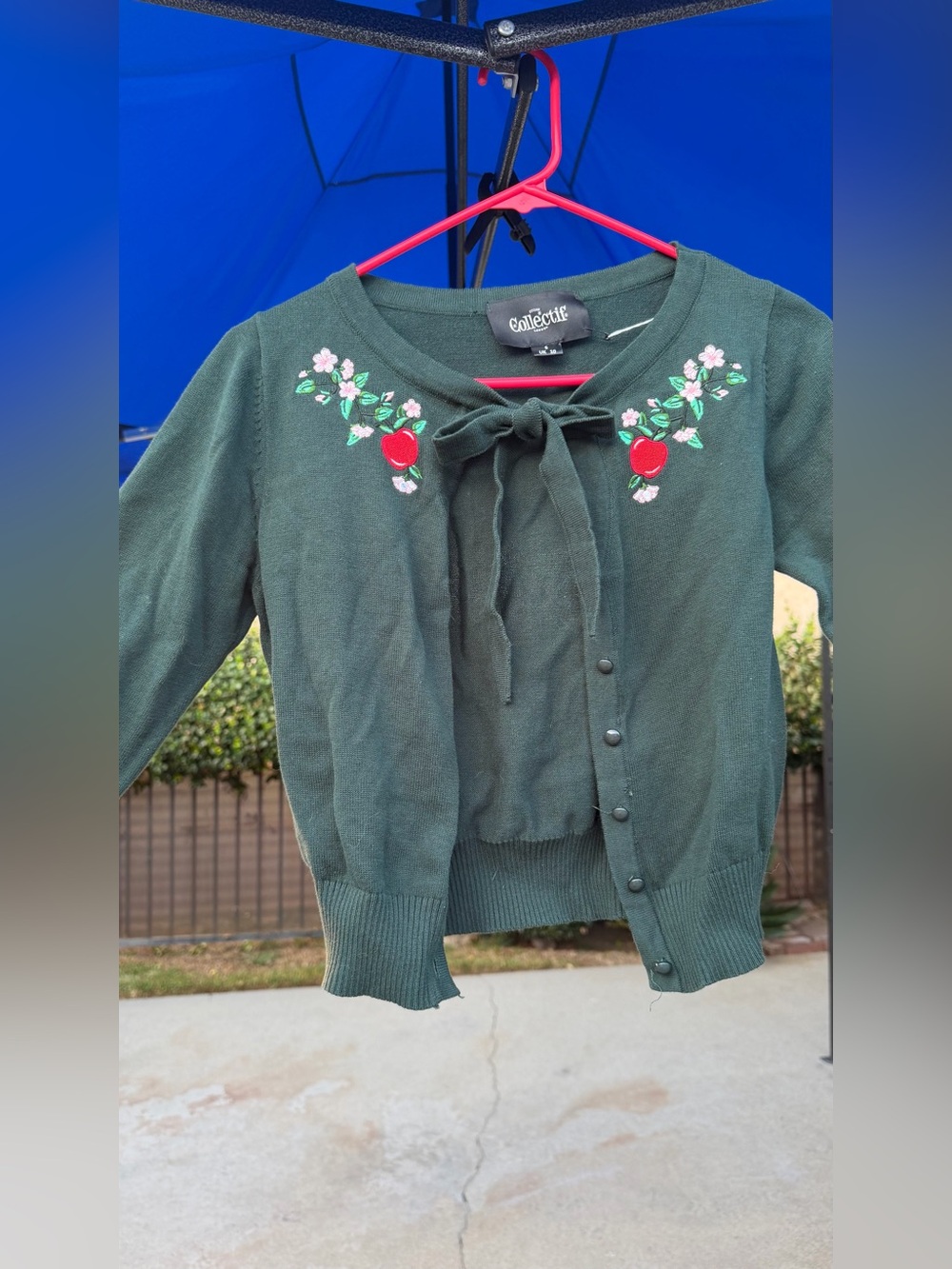 Collectif Women's Dark Green cardigan w/ apples sz S